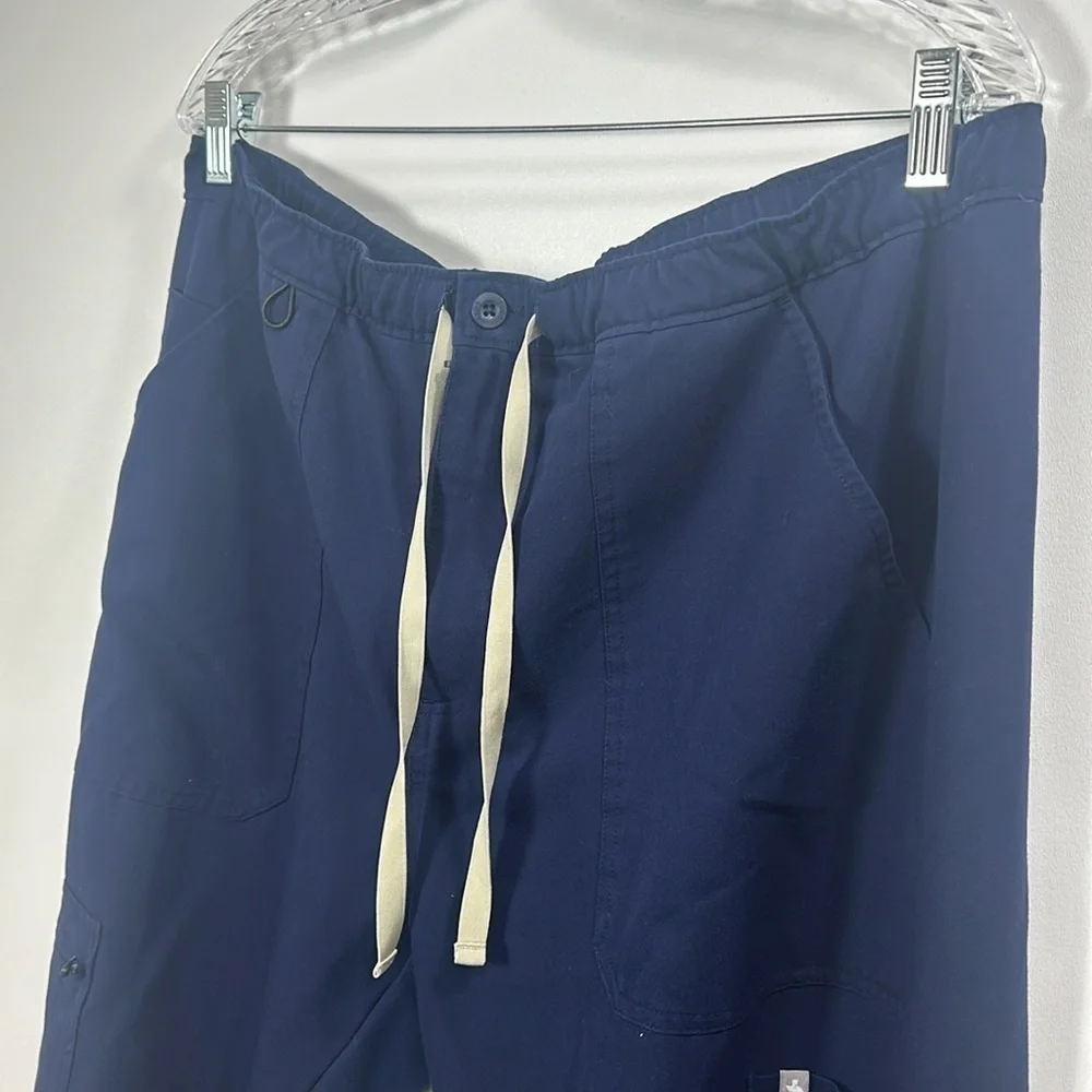 Figs cario navy